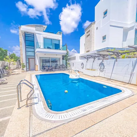 Villa Lombardi Oasis *