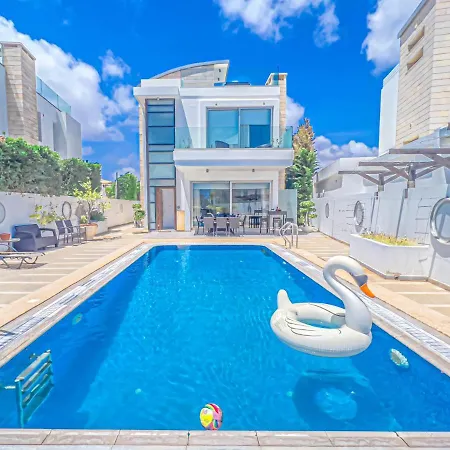 Lombardi Oasis * Protaras